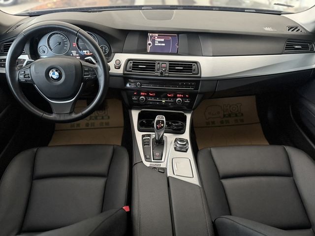 BMW寶馬 520I TOURING  第9張相片