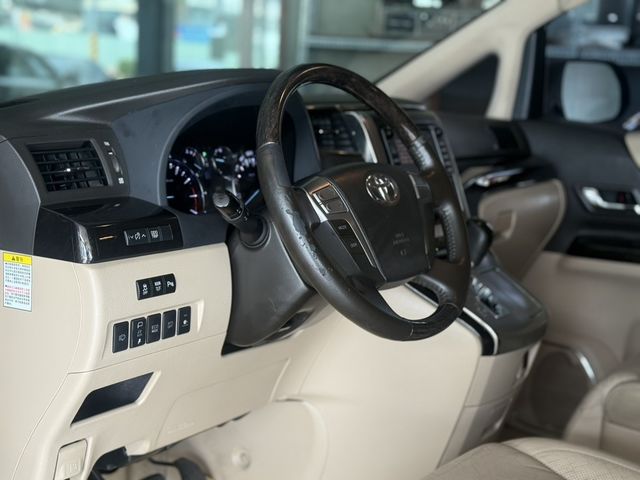 TOYOTA豐田 ALPHARD  第5張相片