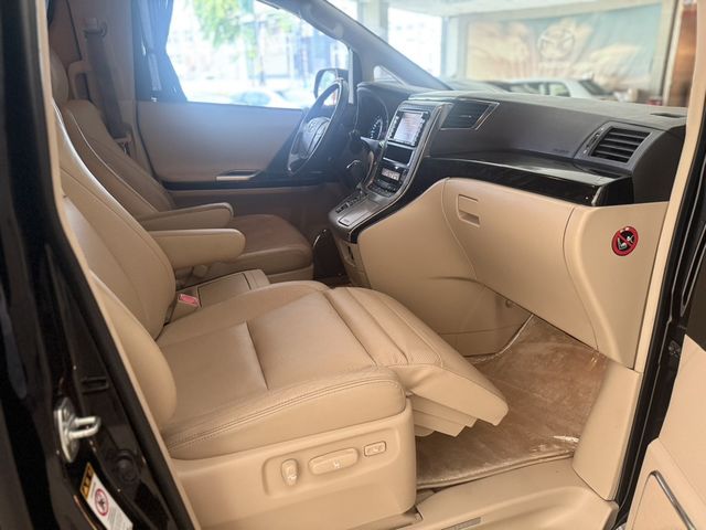 TOYOTA豐田 ALPHARD  第8張相片