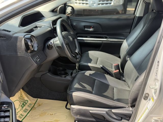 TOYOTA豐田 PRIUS C  第5張相片