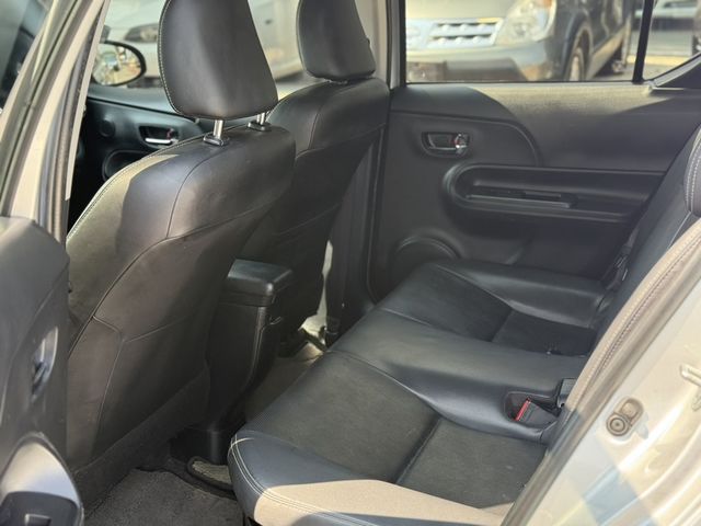 TOYOTA豐田 PRIUS C  第6張相片