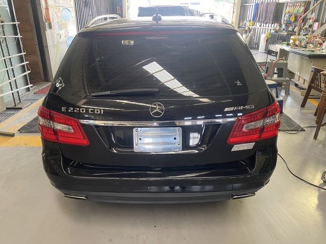 M-BENZ賓士 E220D  第1張相片