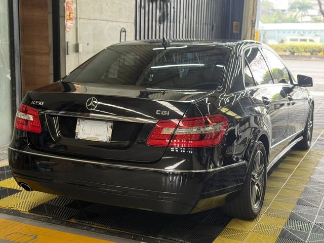 M-BENZ賓士 E300  第2張相片
