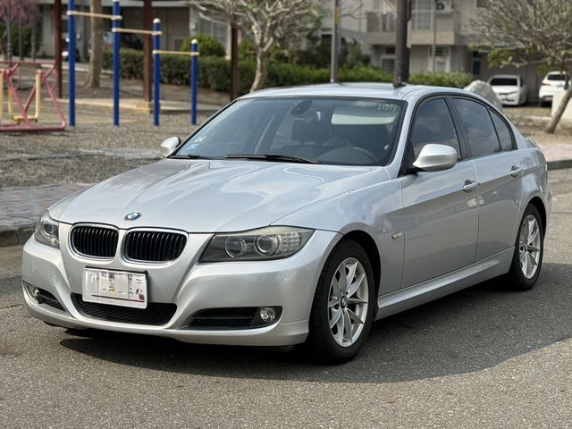 BMW寶馬 320I LCI  第1張相片