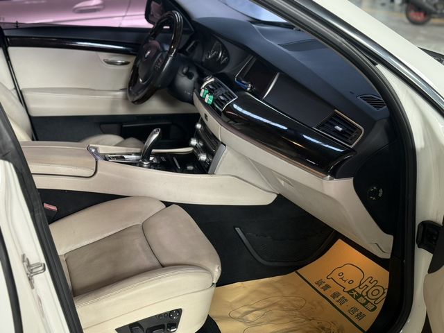 BMW寶馬 535I GT  第9張相片