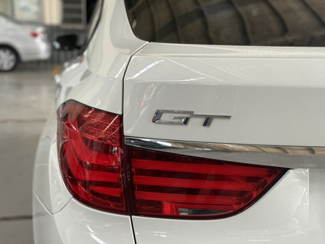 BMW寶馬 535I GT  第12張相片