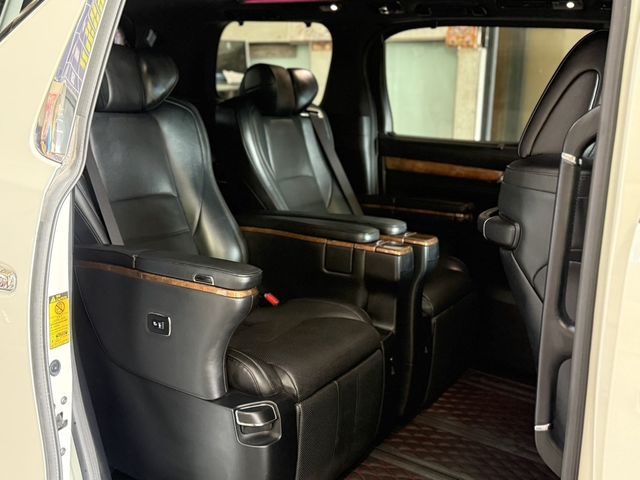 TOYOTA豐田 ALPHARD  第8張相片
