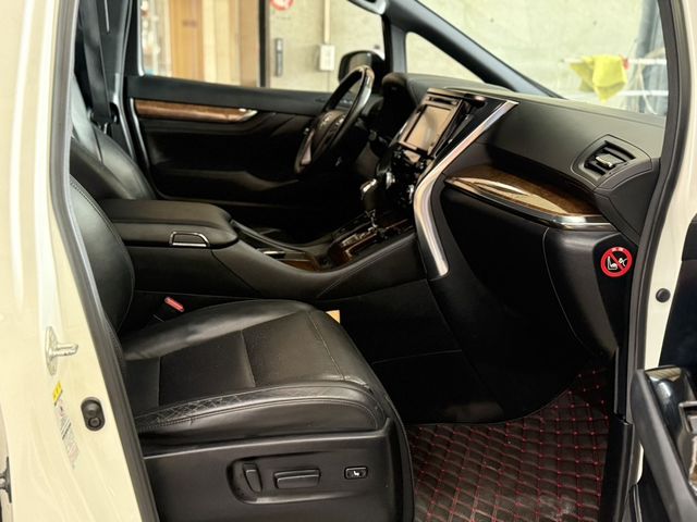 TOYOTA豐田 ALPHARD  第9張相片