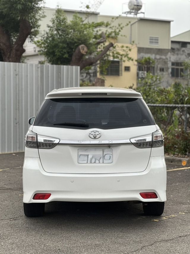 TOYOTA豐田 WISH  第6張相片