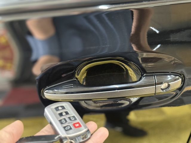 TOYOTA豐田 SIENNA  第16張相片