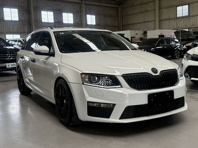 SKODA司科達 OCTAVIA COMBI  第3張相片