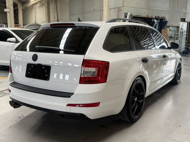 SKODA司科達 OCTAVIA COMBI  第4張相片