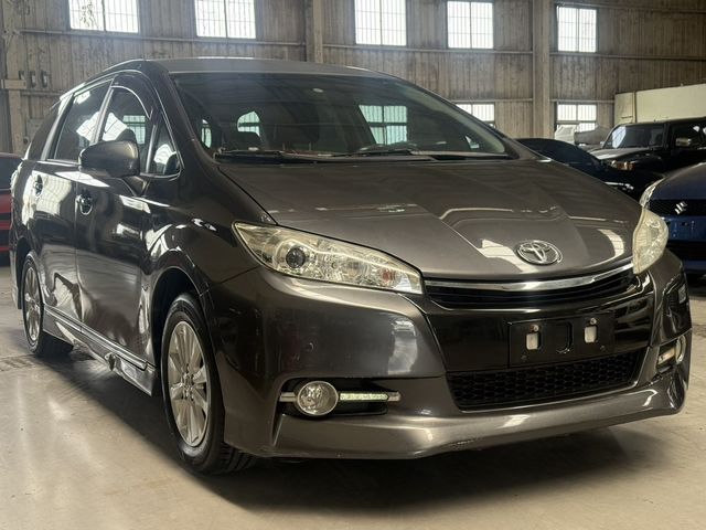 TOYOTA豐田 WISH  第3張相片
