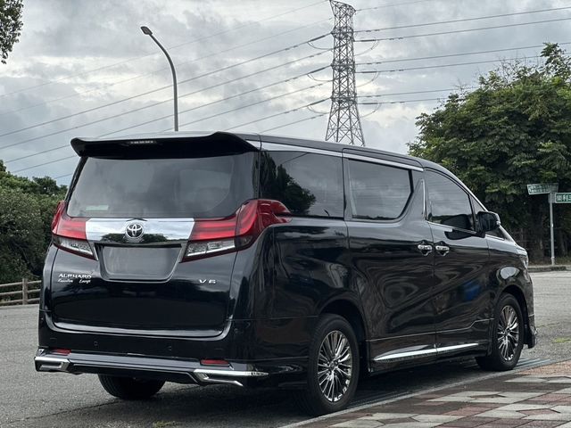 TOYOTA豐田 ALPHARD  第4張相片