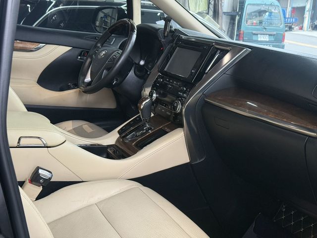TOYOTA豐田 ALPHARD  第10張相片