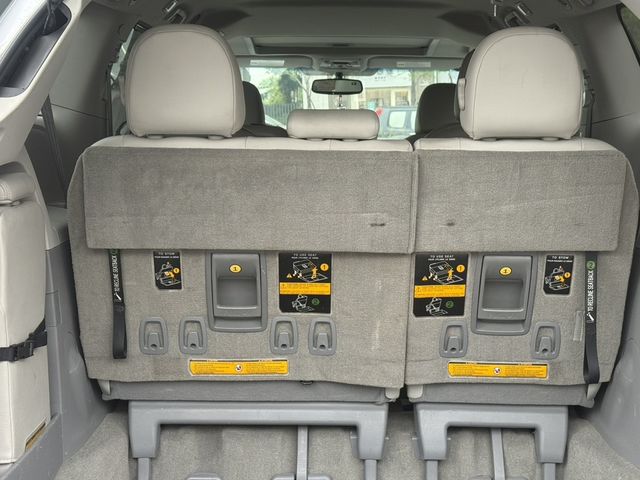 TOYOTA豐田 SIENNA  第8張相片