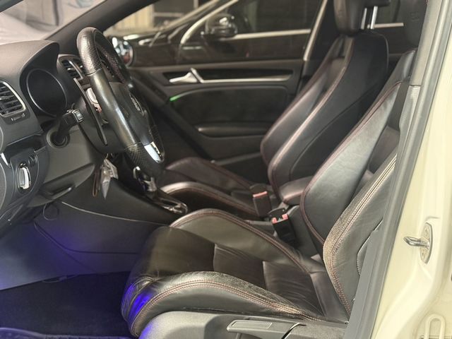 VOLKSWAGEN福斯 GOLF GTI  第8張相片