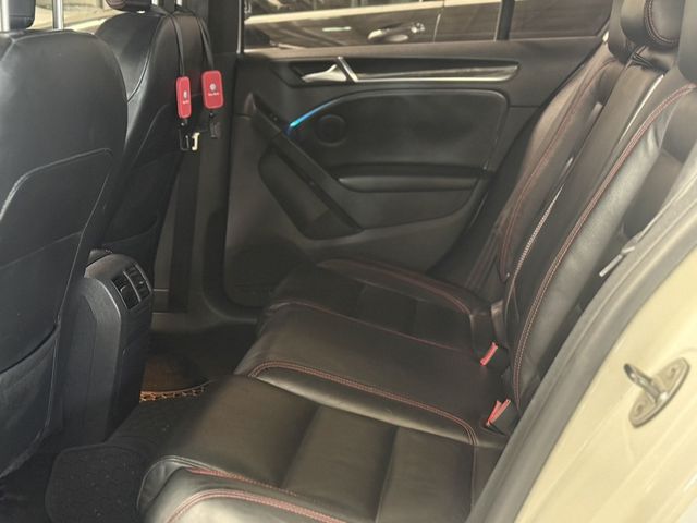VOLKSWAGEN福斯 GOLF GTI  第9張相片