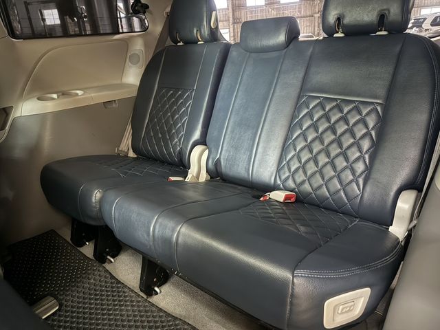 TOYOTA豐田 SIENNA  第9張相片