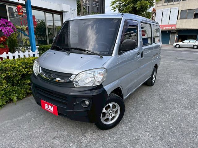 一手車 僅跑3萬 原廠保養  第1張相片