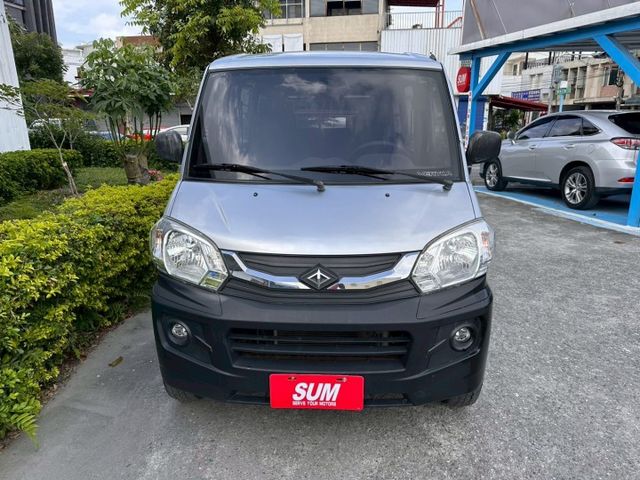 一手車 僅跑3萬 原廠保養  第3張相片