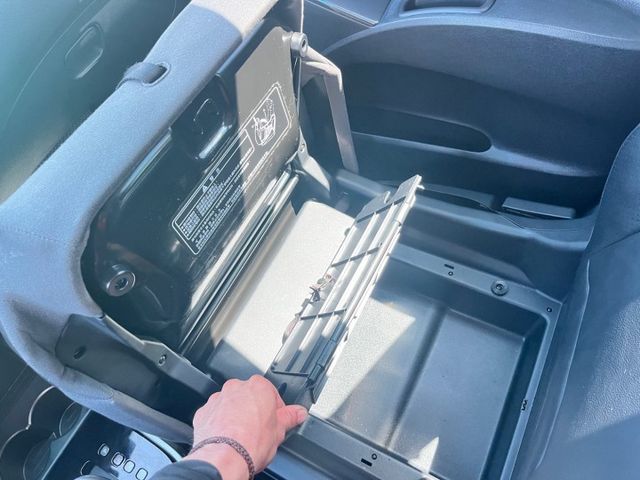 純上班代步車 外內裝乾淨完整 山水音響喇叭 電動尾門 免I-KEY  第7張相片