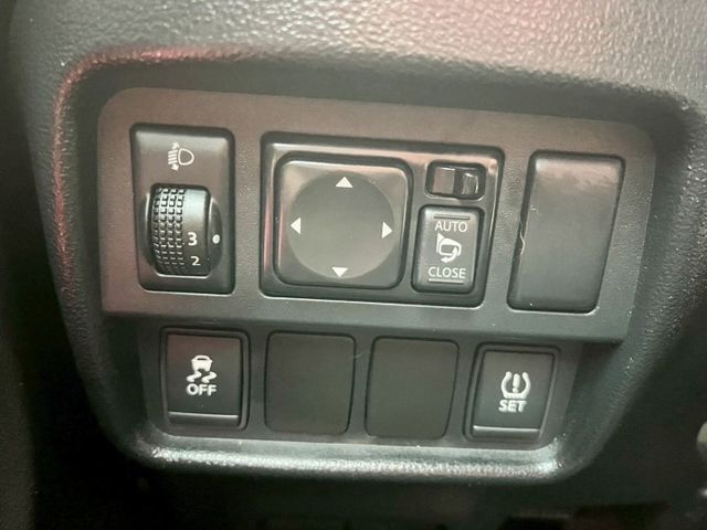 定速/胎壓偵測/倒車顯影/多空能方向盤/日行燈  第11張相片