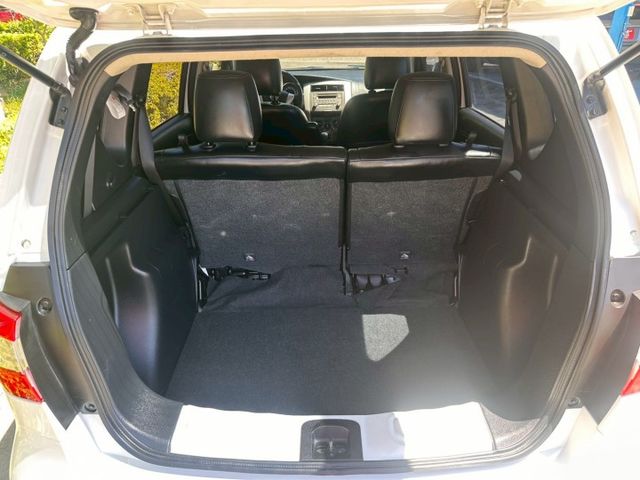 行車皮椅版 省油大空間的都會小休旅  第8張相片