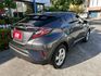 C-HR 1.2豪華版 渦輪增壓 環景 免鑰匙摸門 雙區恆溫 雙電熱椅 電動靠腰 方控  第2張縮圖