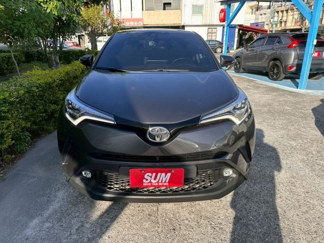 C-HR 1.2豪華版 渦輪增壓 環景 免鑰匙摸門 雙區恆溫 雙電熱椅 電動靠腰 方控  第3張相片