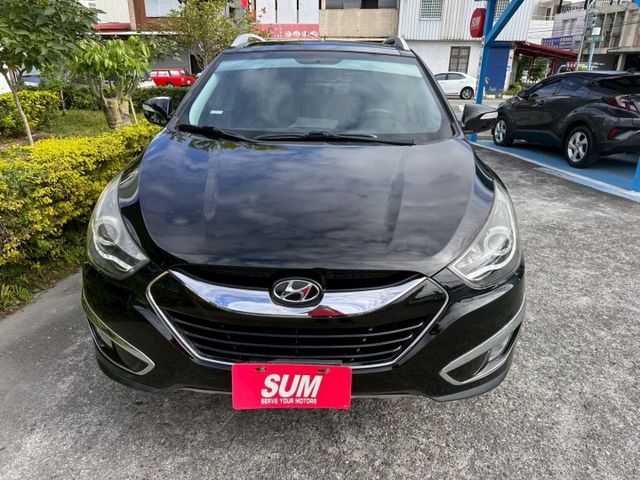 IX35 2.4旗艦型 安卓機 免鑰匙 全景天窗 雙區恆溫 定速 方控 倒車顯影 ISOFIX  第3張相片