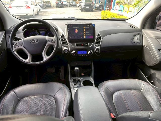 IX35 2.4旗艦型 安卓機 免鑰匙 全景天窗 雙區恆溫 定速 方控 倒車顯影 ISOFIX  第5張相片