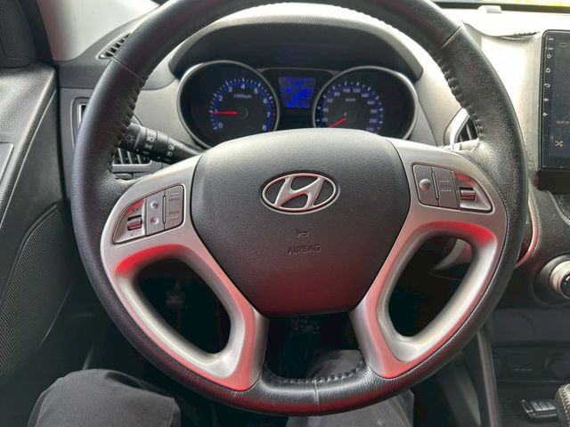 IX35 2.4旗艦型 安卓機 免鑰匙 全景天窗 雙區恆溫 定速 方控 倒車顯影 ISOFIX  第8張相片