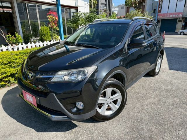 2.5E版 免鑰匙 倒車顯影 雙曲恆溫 駕駛電動椅 方控 定速  第1張相片