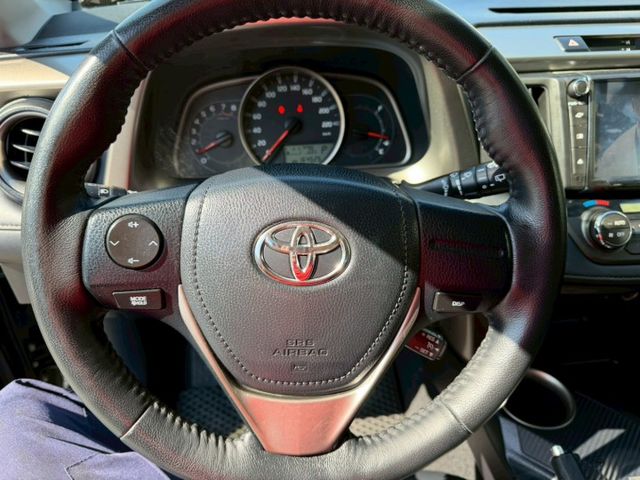 2.5E版 免鑰匙 倒車顯影 雙曲恆溫 駕駛電動椅 方控 定速  第6張相片