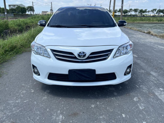 TOYOTA豐田 ALTIS  第3張相片