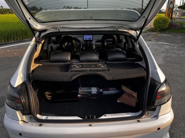 PEUGEOT寶獅 206  第6張相片