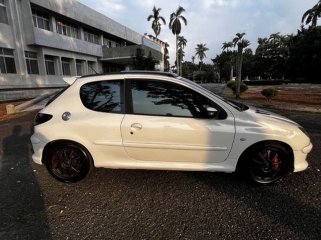 PEUGEOT寶獅 206  第10張相片