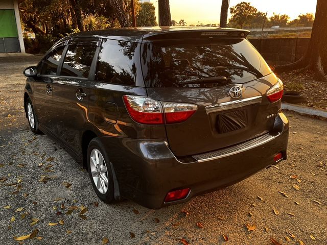 TOYOTA豐田 WISH  第7張相片