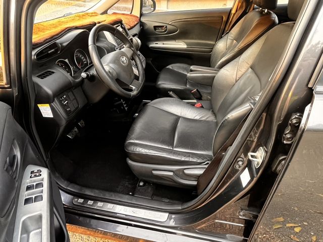 TOYOTA豐田 WISH  第14張相片