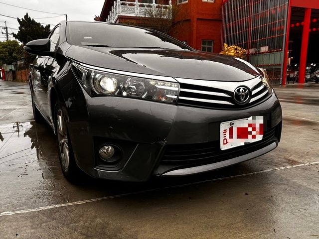 TOYOTA豐田 ALTIS  第3張相片