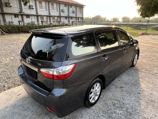 TOYOTA豐田 WISH  第5張相片