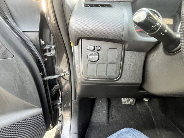 TOYOTA豐田 WISH  第11張相片