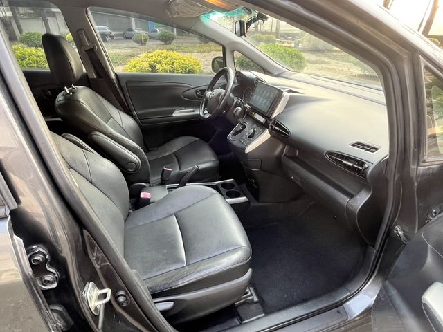 TOYOTA豐田 WISH  第17張相片