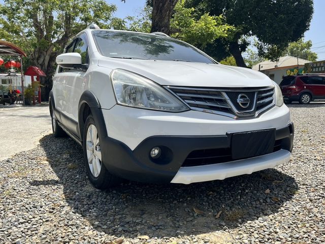 NISSAN日產 LIVINA  第3張相片