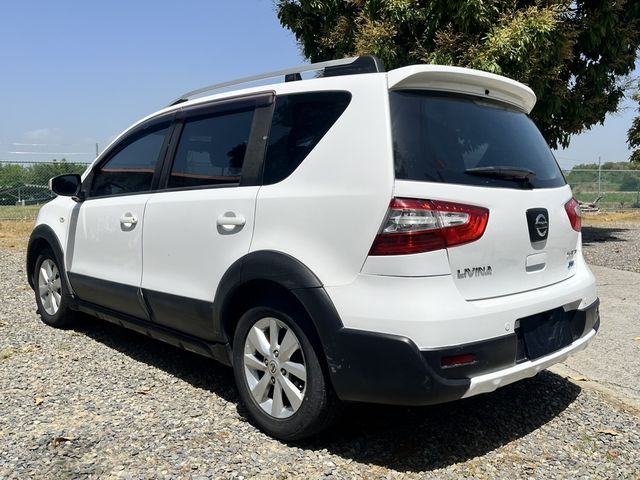 NISSAN日產 LIVINA  第7張相片