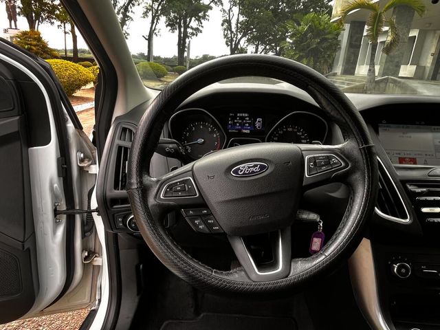 FORD福特 FOCUS  第11張相片