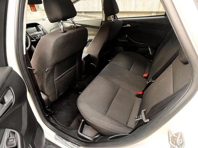 FORD福特 FOCUS  第16張相片