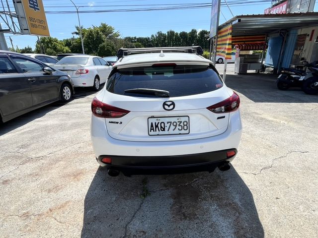 MAZDA馬自達 MAZDA 3  第5張相片