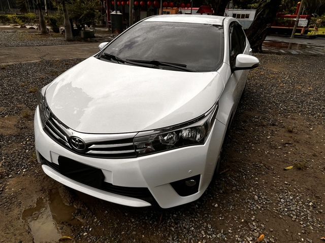TOYOTA豐田 ALTIS  第1張相片